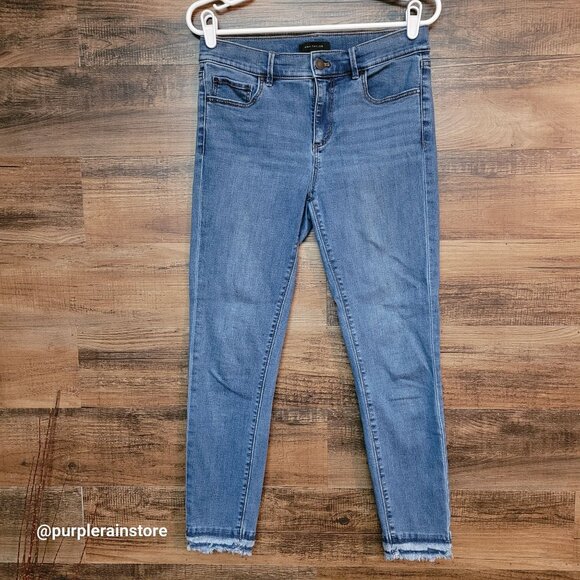 Ann Taylor Jeans Sz 4 Skinny Ankle Mid Rise Fringe Tier Hem Medium Wash Stretch - Picture 1 of 10